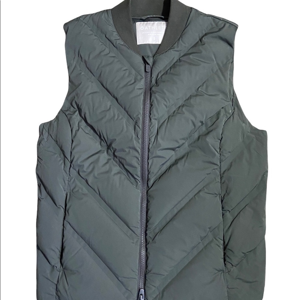 ATHLETA INLET DOWN VEST-RETIRED STYLE